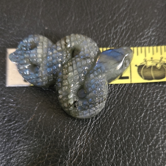 Labradorite mini snake natural crystal gemstone - Picture 8 of 8